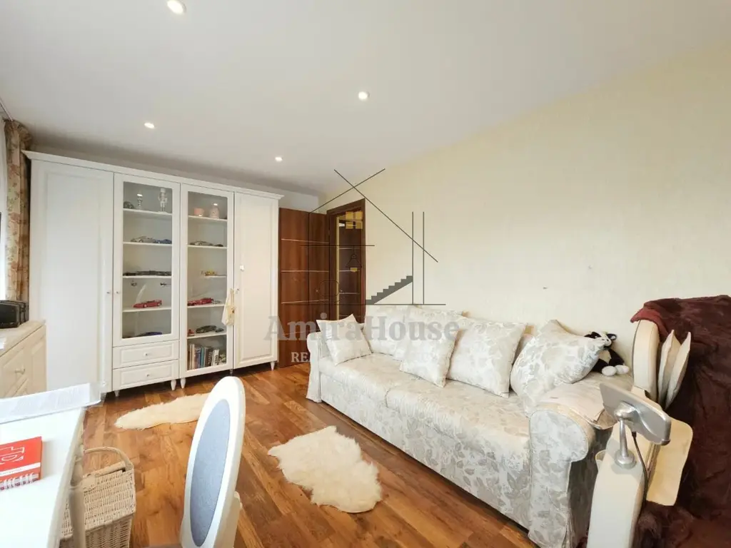 Casa individuala 5 camere, teren 600 mp, finisata, 167 mp utili zona str Oasului