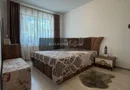 Apartament 3 camere, curte, boxa, parcare, Sub Cetate
