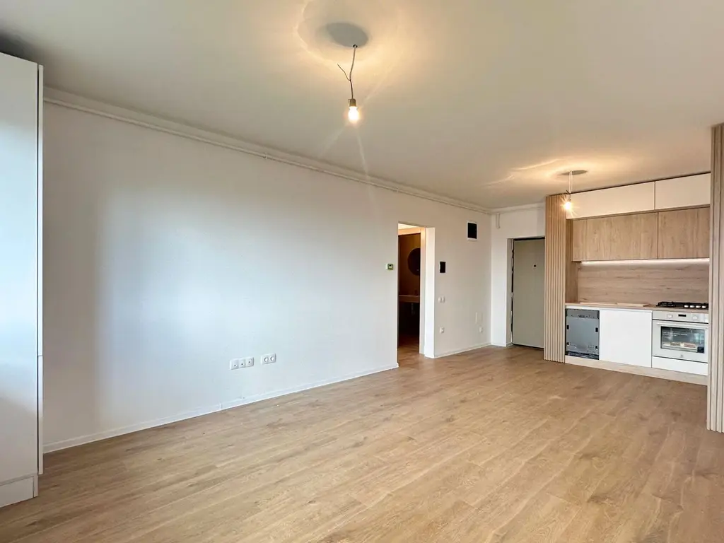Apartament tip studio cu bucătăria mobilată zona Coresi Brasov