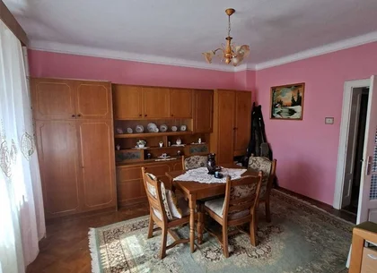 BRASADAS vinde casa cu etaj in zona Bercu Rosu.