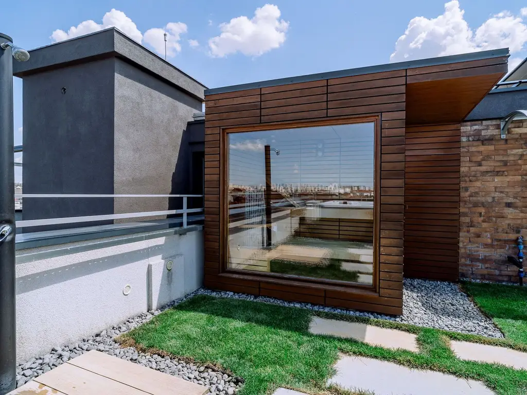 Penthouse 4 camere, ultracentral, Oradea. 800 000 E. Comision 0