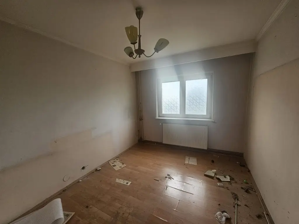 Apartament spațios 3 camere, 2 băi și 2 balcoane – Craiovei, Gh. Doja