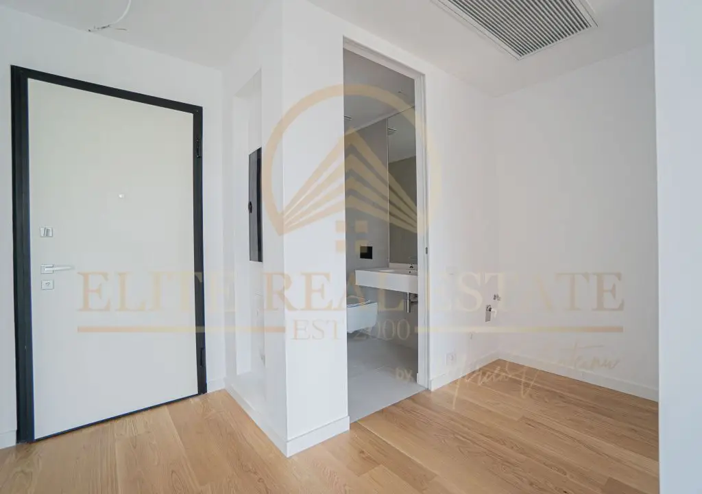Stațiunea Mamaia - Vânzare apartament cu 2 camere, 2 bai cu vedere la mare.