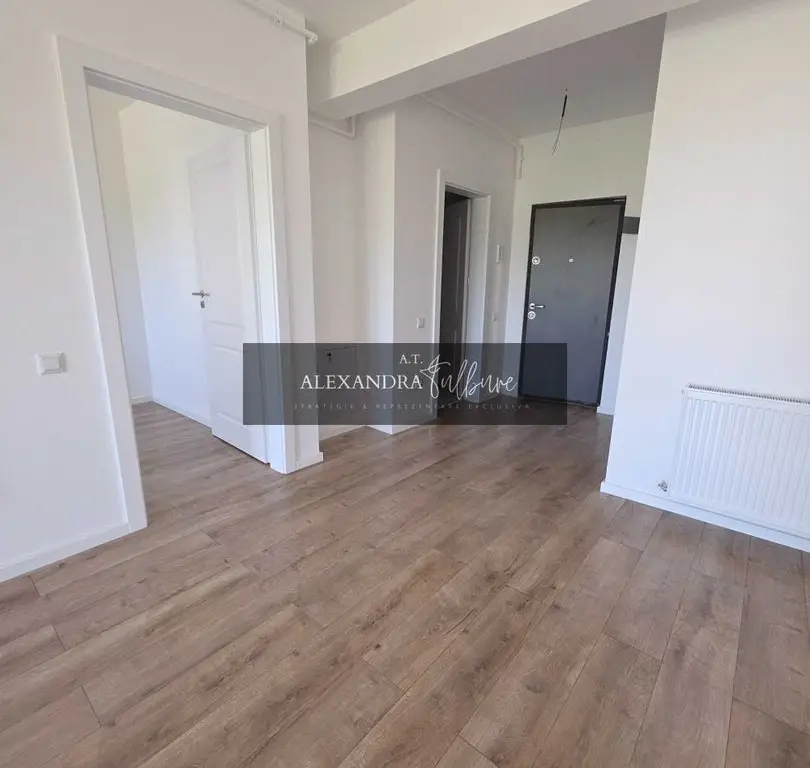 Apartament 2 camere, balcon, etaj intermediar, Terra