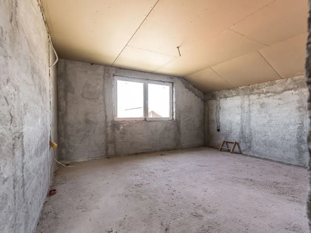 🏡 Casă P+1 la gri | 239 mp construiți | Călugareni -14 km de Arad
