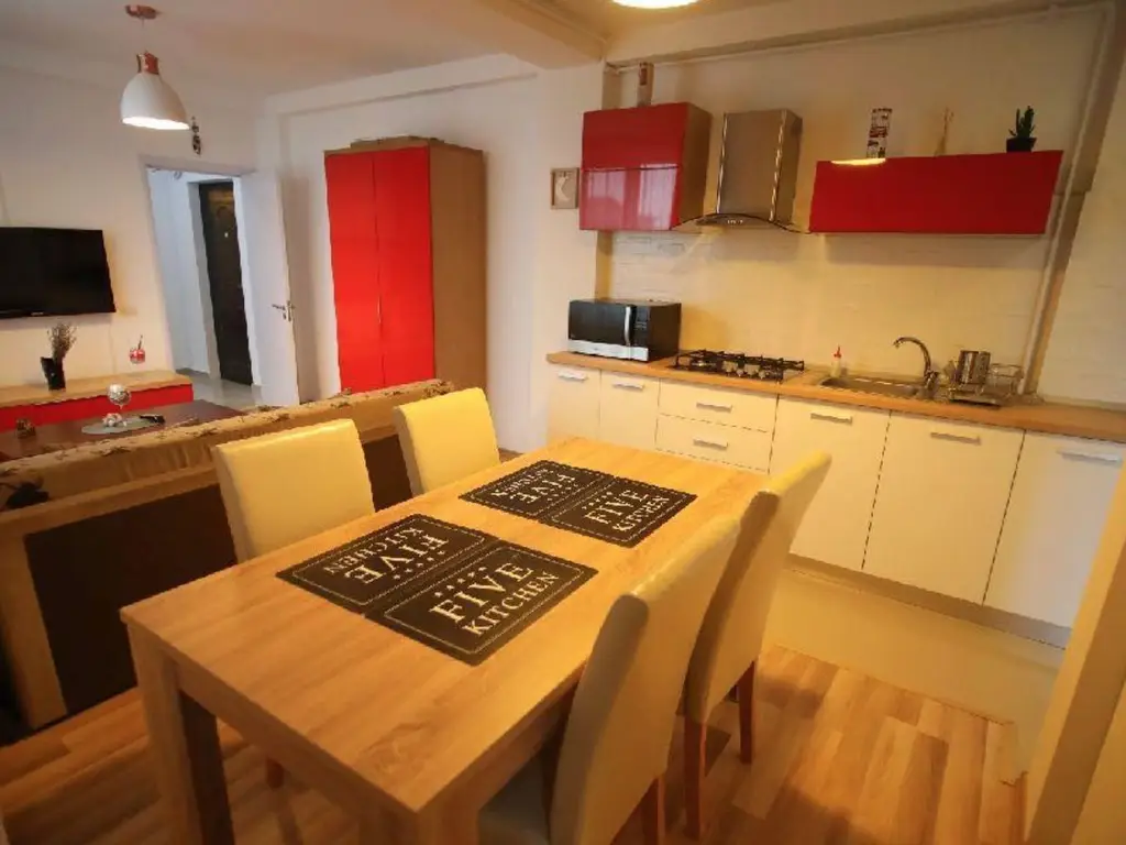 Apartament 2 cam. 45 mp utili et. 4/5 An 2017 Mamaia nord aproape de plaja
