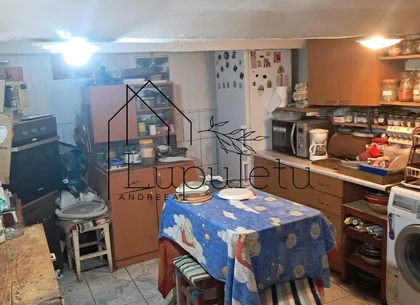 Casă de Vânzare | 3 Camere | 140 MPU | Anexe | Comuna Rosia
