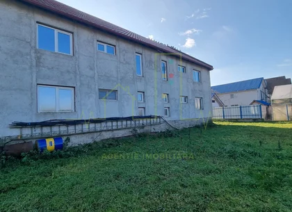 1/2 Duplex in centrul localitati Utvin.