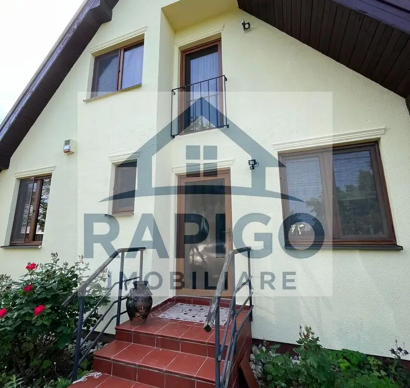 Casă elegantă, spațioasă, ideală pentru familie – Sanmihaiu Roman
