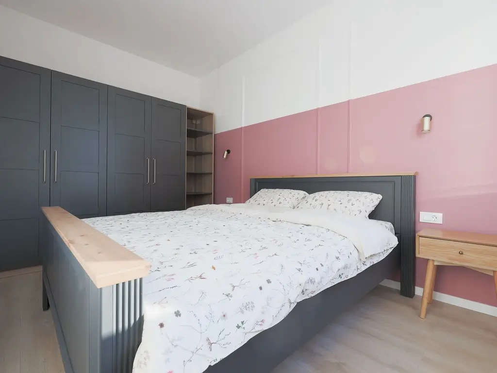 Apartament cu 2 camere NOU, finisat cu Chirias inclus