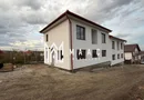 Casă Tip Duplex | 4 Camere | 2 Balcoane | Terasă | Șura Mică