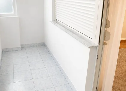 Apartament spațios cu 3 camere, 75 mp, decomandat, 2 băi, 2 balcoane –