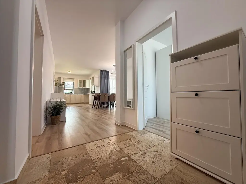 Nature&Comfort**4 Room Villa Corbeanca**Commission 0%