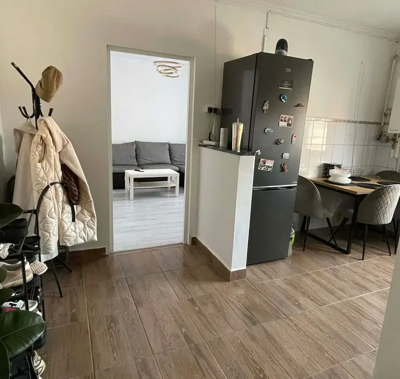 BRASADAS vinde ap 2 cam 51mp etaj 4/4 zona ULTRACENTRALA.