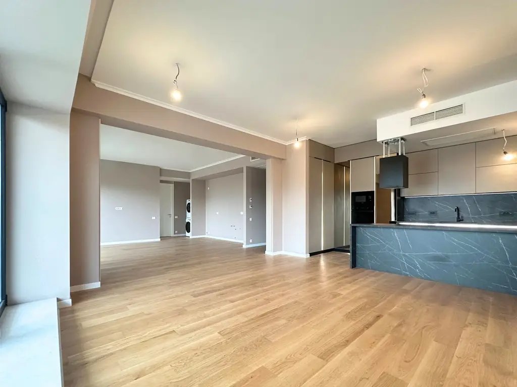 Închiriere apartament 4 camere cu grădină proprie ONE Verdi