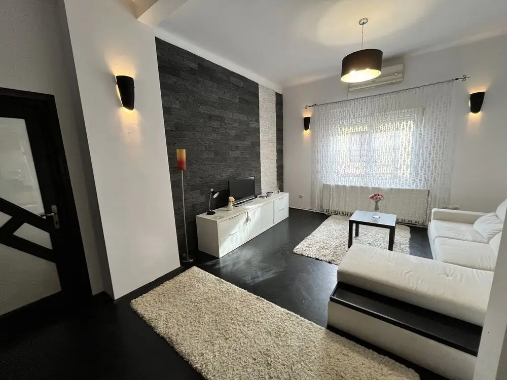 Inchiriez apartament 2 camere (+1) Parcul Carol