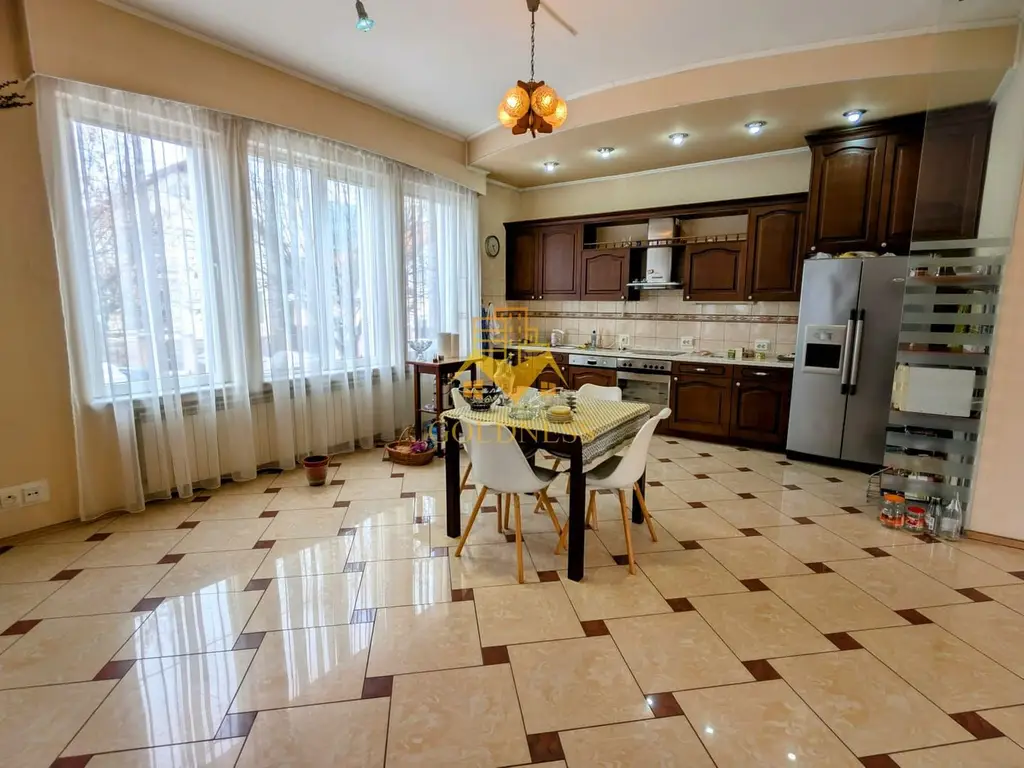 Vila, 6 Camere, 365 mp, 4 bai, Andrei Muresanu, Constantin Brancusi