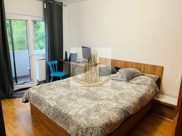 Vând apartament cu 2 camere-Aradului