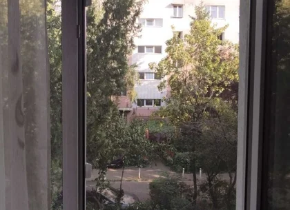 Vand apartament 4 camere zona Titan-Auchan/Ozana