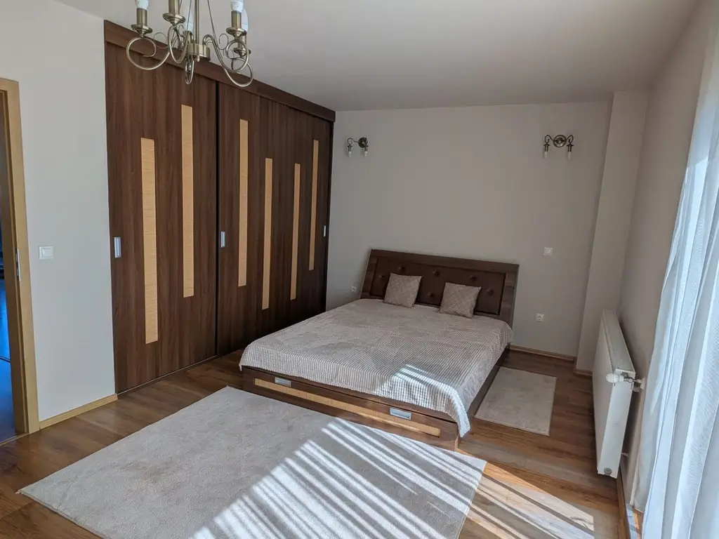 Penthouse, 100 mp utili, 50 mp terase