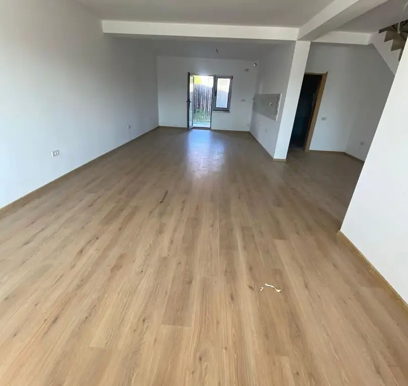 Casa P+1 Tip Duplex de vanzare 120 mp An 2023 Constanta Comuna Lumina