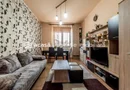 Apartament în centru cu acces auto și garaj propriu