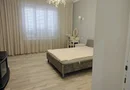 Apartament 3 camere la casa ,ultracentral, 550 E neg. Comision 50%