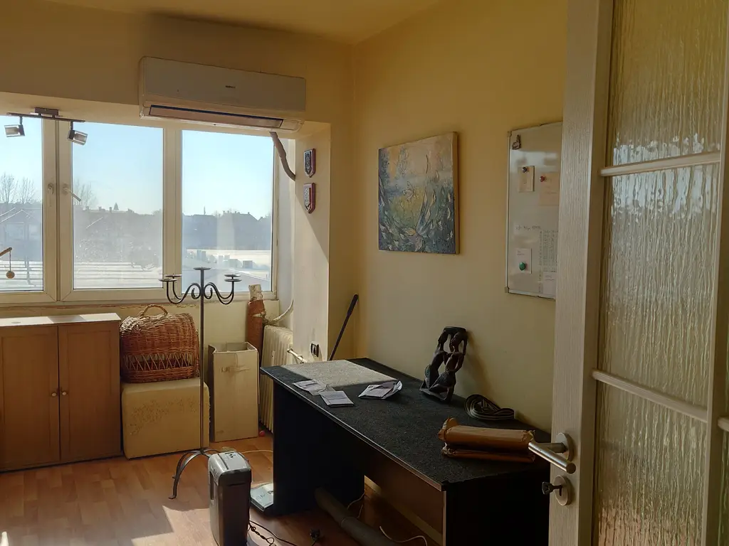 Vând apartament 2 camere Piața Mihai Viteazu