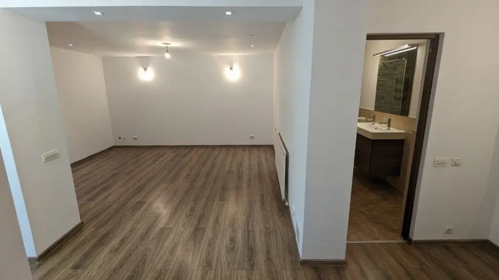 Casa Crangasi | 3 Camere | 5 min de mers Metrou Crangasi