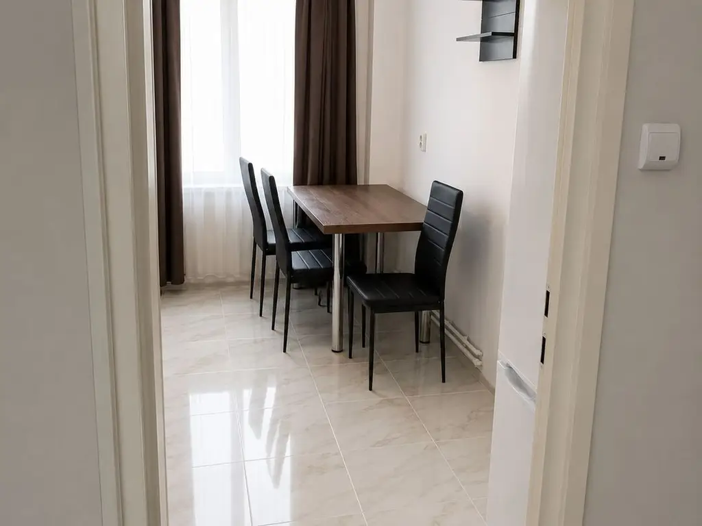 Apartament 4 camere de închiriat | 100 mp | Punctele Cardinale