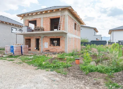 Casă Individuală în Bartolomeu, Brașov - Vânzare ”La Roșu”!