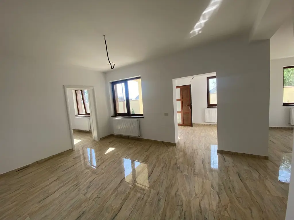 Casa P+1 de vanzare 160 MP An 2023 Predare la cheie Constanta Lumina