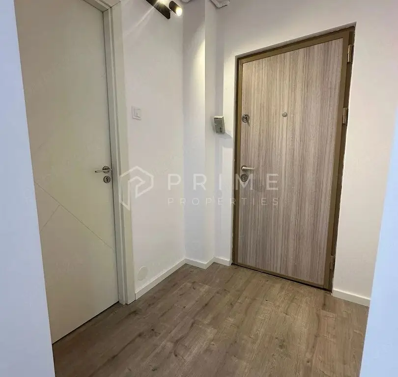 Apartament modern cu 3 camere, complet renovat – Zona Unirii