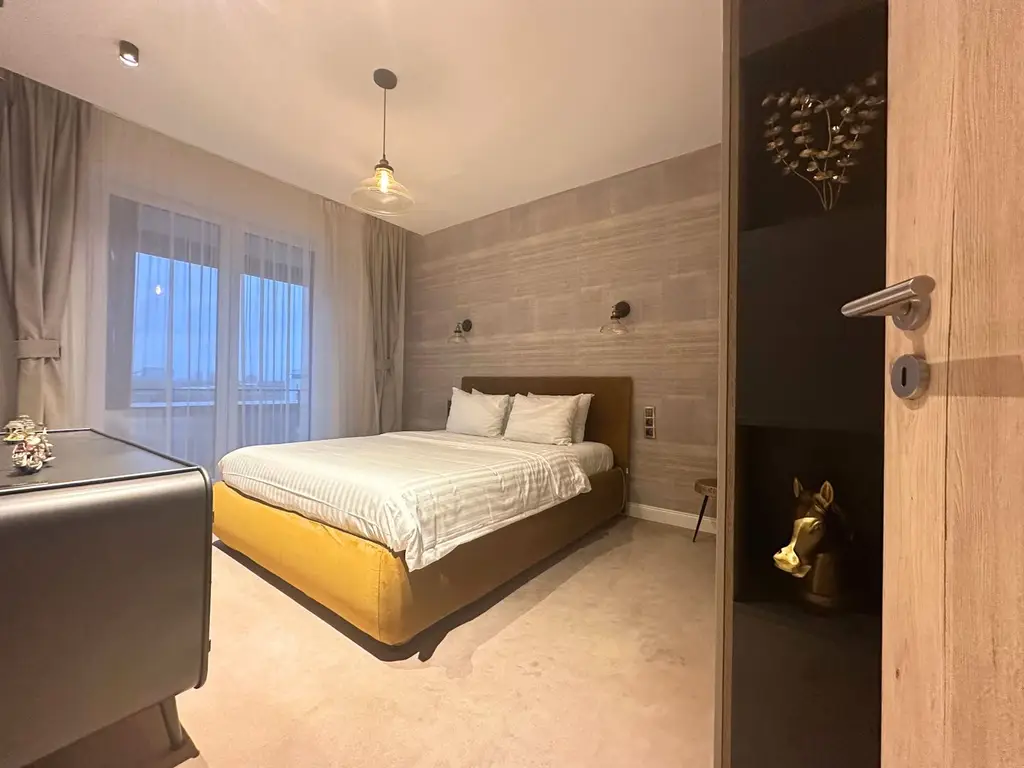 Penthouse de LUX 4 camere cu terasă spectaculoasă de 122 mp + jacuzzi