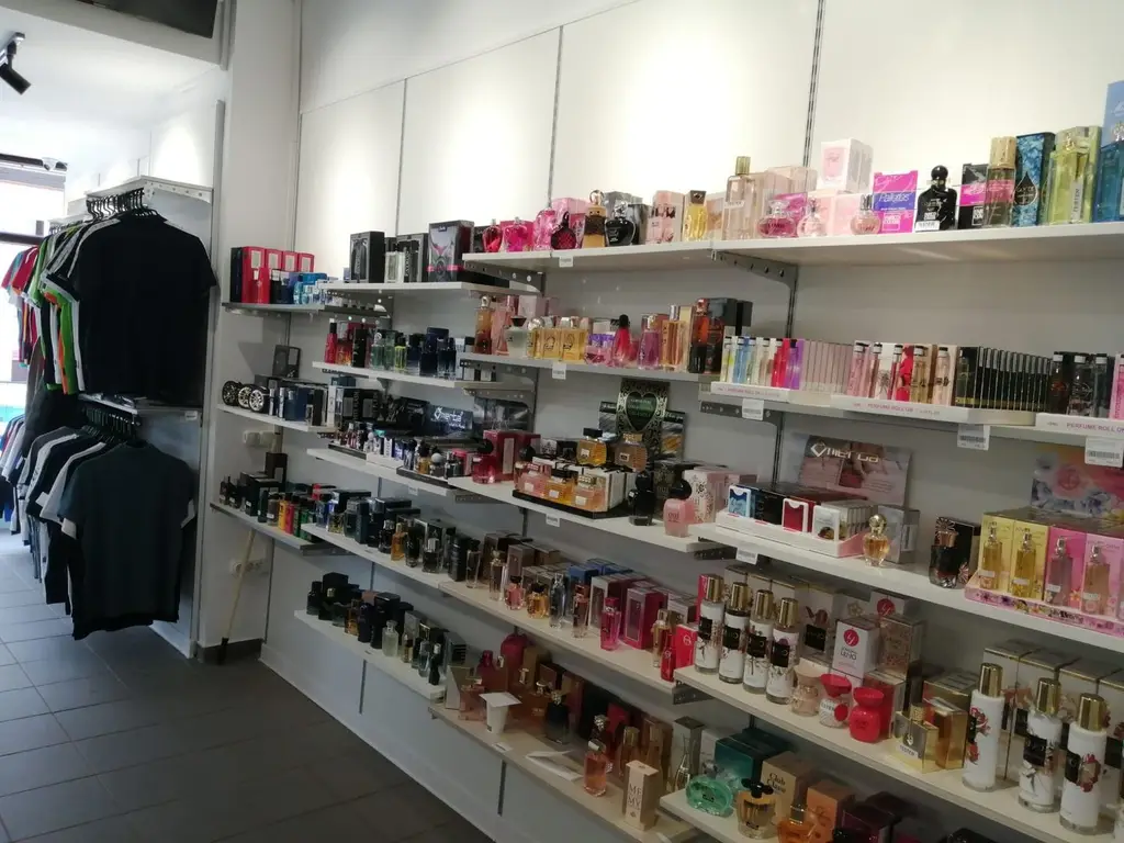 Spațiu comercial ultracentral, 200 mp singurul vad 100% pietonal Roman