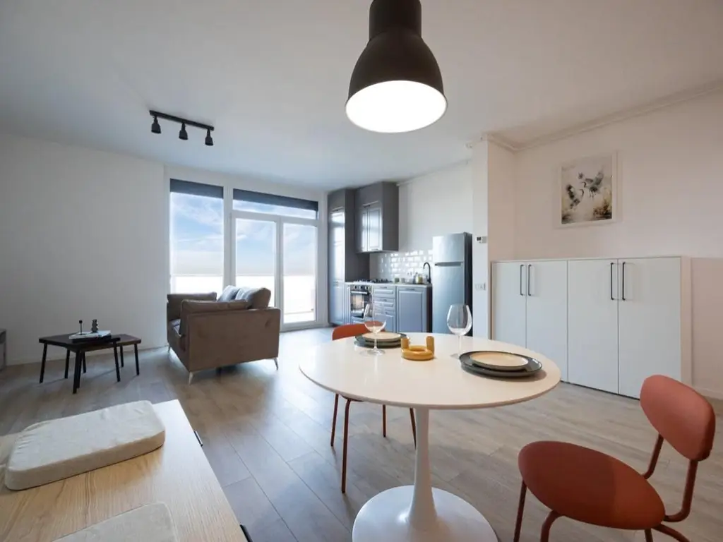 Penthouse NOU de vanzare Comison 0