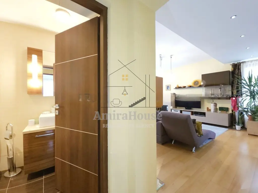 Casa individuala 5 camere, teren 600 mp, finisata, 167 mp utili zona str Oasului