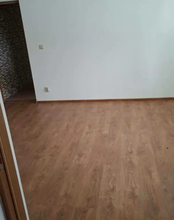 BRASADAS vinde ap 2 cam etaj 1/4 Micro 15.