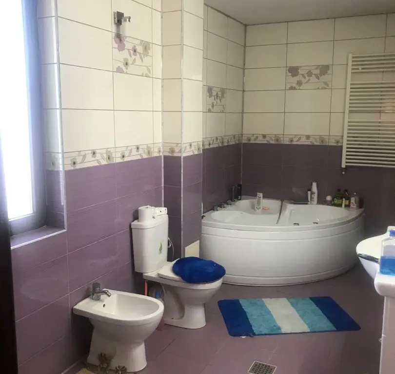 Vanzare vila 300mp,D+P+E+M,Iasi Belvedere-Rond Vechi,teren 550 mp