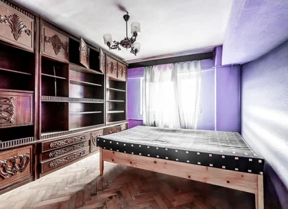 Apartament spatios in centrul orasului Chisineu Cris