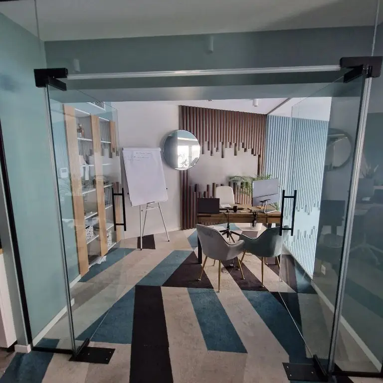 Spațiu Comercial 113mp,Chiriaș 2900€/lună,7 min de Victoriei,Proprieta