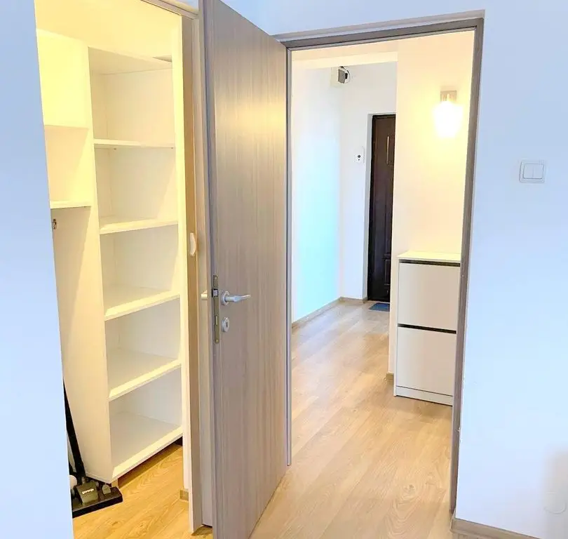 De inchiriat - apartament cu o camera, 47 mp - Faleza Dunarii