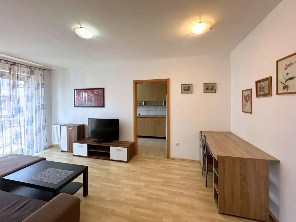 Apartament 2 camere mobilat și utilat cu vedere superbă spre Tâmpa
