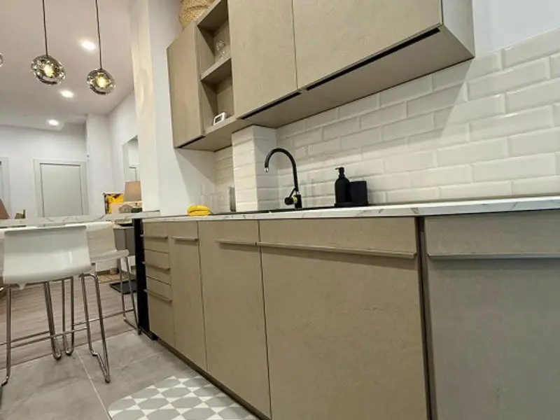Tineretului apartament 3 camere renovat. mobilat nou