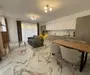 Duplex lux, de închiriat, 5 camere, parcare, curte, terasă,220mp teren