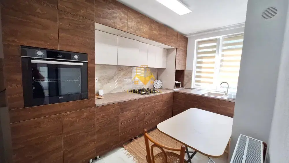 2 Camere decomandate, Andrei Muresanu, Calea Turzii, Augustin Presecan