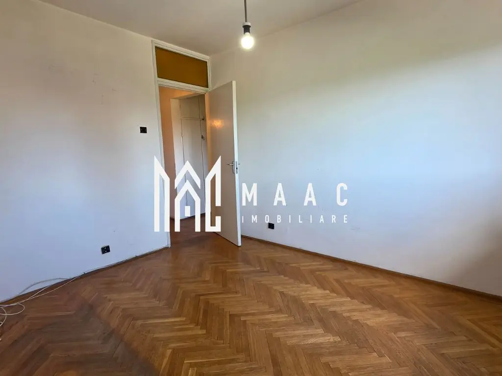 Apartament de vanzare Sibiu 3 camere decomandat | Strand | 2 bai, 2 balcoane