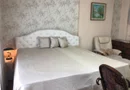 BRASADAS vinde casa cu 7 camere si teren 1100mp in zona Burdea.