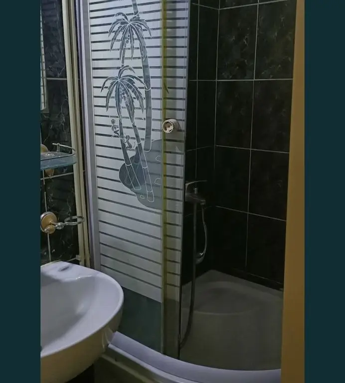 Vand 2 gars Cet, CT, si una in Navodari