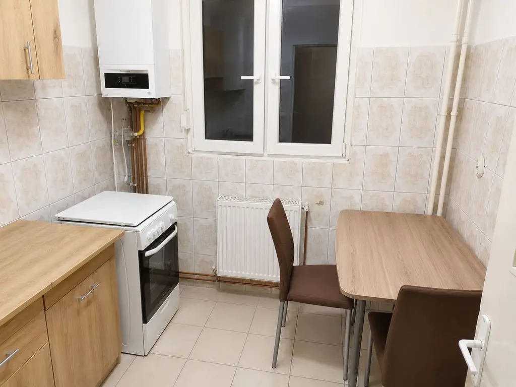 Apartament 2 camere decomandat | Zona Medicina – Bastion |